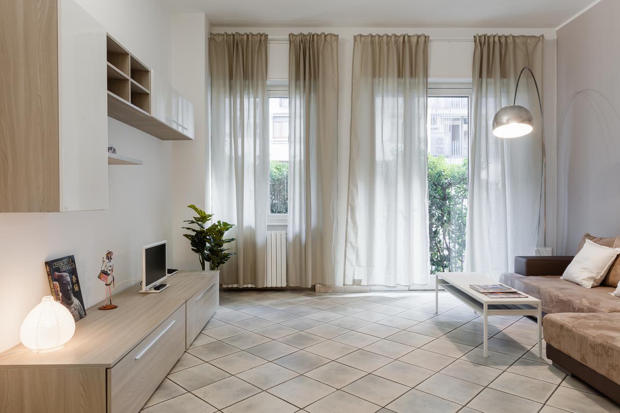 Italianway Coluccio Salutati Apartment Milan Bagian luar foto